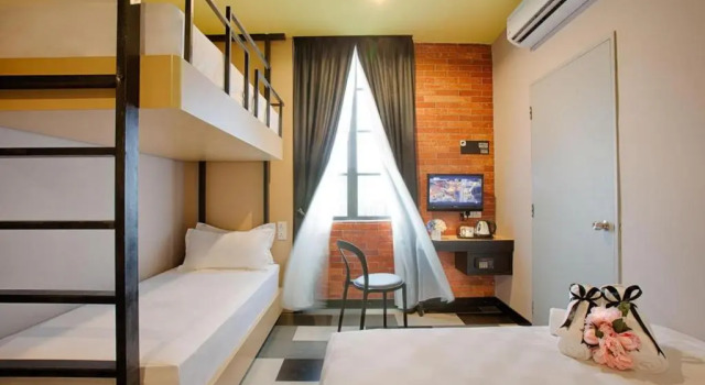 Четырёхместный номер Deluxe the youniQ Hotel, KLIA T1, KLIA T2