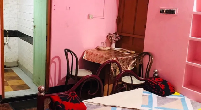 Biswabani Guest House, Prenota Affittacamere Calcutta 