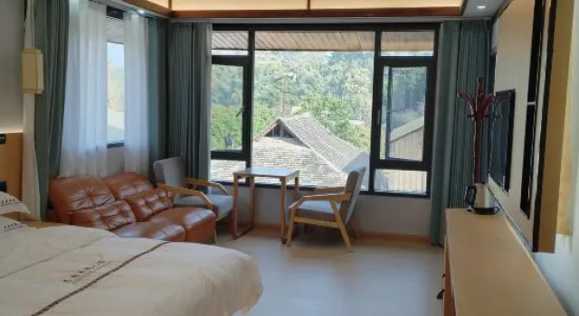 Люкс Deluxe Lancang Brown Home Inn