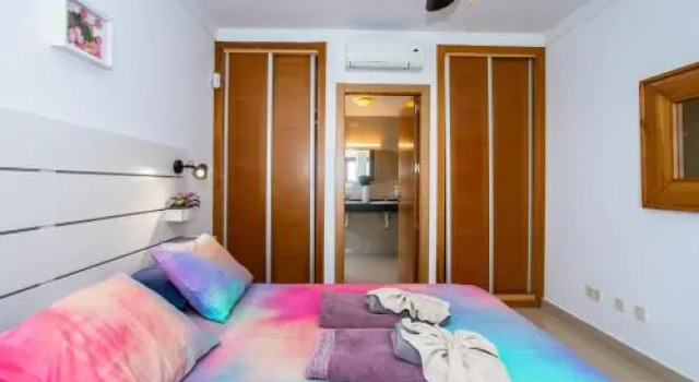 Villa 43 Sea Views, Pool,Games,Hot Tub, Office with Computer+ WIFI