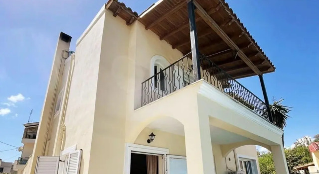 Riverside Villa 8 Persons With Access to the sea