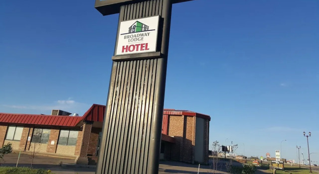 Broadway Lodge Hotel, Prenota Hotel Yorkton Saskatchewan