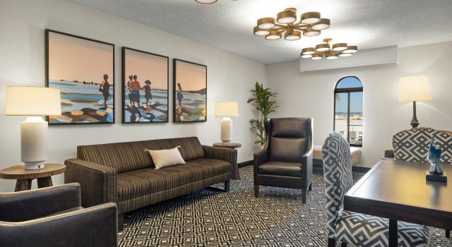 Embassy Suites by Hilton Los Angeles LAX South/El Segundo
