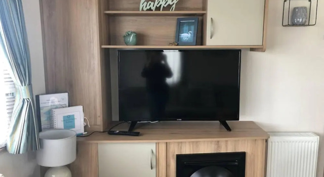 Lovely 3-bed Caravan With Hot Tub in Lincolnshire, Забронировать Дом для отпуска Догдайк Линкольншир