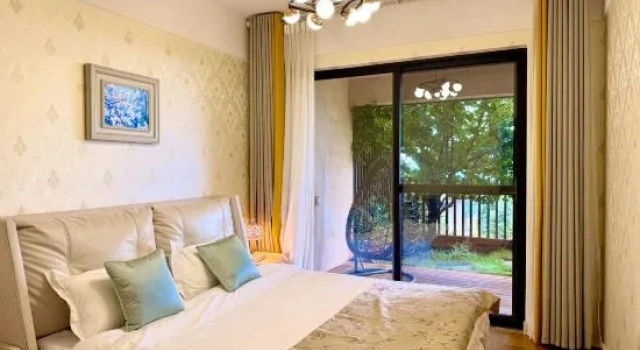 Люкс Fuxian Lake Sunshanshan Lake Villa Apaetment