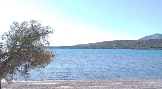 Seaside Maisonette for 5 in Itea, Book Hotel Hotels in Central Greece with Parking, Parking
