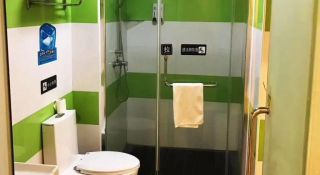 Двухместный номер Business 7Days Inn Yantai Yangma Island Branch