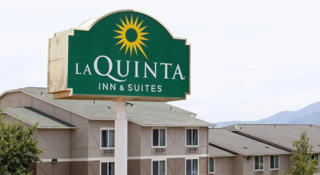 Comfort Inn & Suites Ashland, Buchen Sie Hotel Ashland Rogue Valley