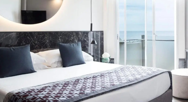Двухместный номер Superior с частичным видом на море Hotel Michelangelo