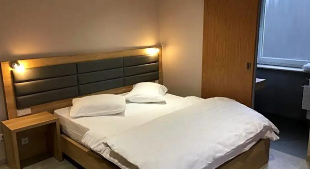 Auberge La Veranda, Prenota Ostello Hesperange Luxembourg