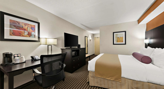 Двухместный номер Standard Best Western Plus Toronto North York Hotel & Suites