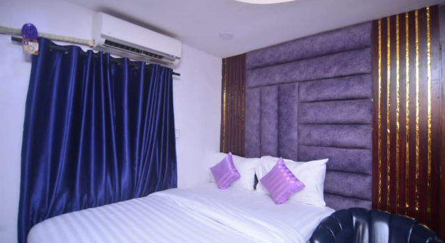 Camera Standard Nobis Apartments