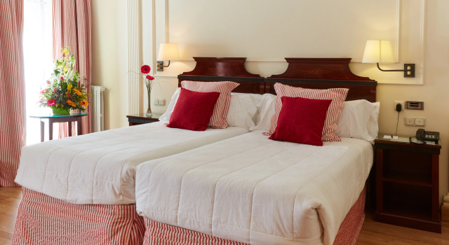 Sercotel Hotel Europa, Забронировать Отель Отели Сан-Себастьян с парковкой, рядом с Площадь Конституции, Парковка