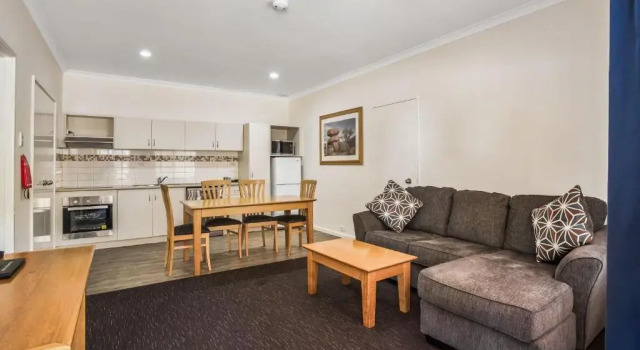 Апартаменты Karratha Central Apartments