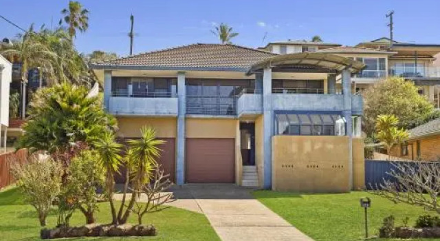 143 Matthew Flinders Drive, Port Macquarie, Забронировать Отель Отели и гостиницы Порт-Маккуори, рядом с Поле для гольфа Порт-Маккуори, Отель