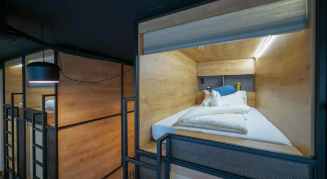 Капсула Comfort CHORS like a hotel - Capsule & NFT Boutique Hostel Bratislava - City Center