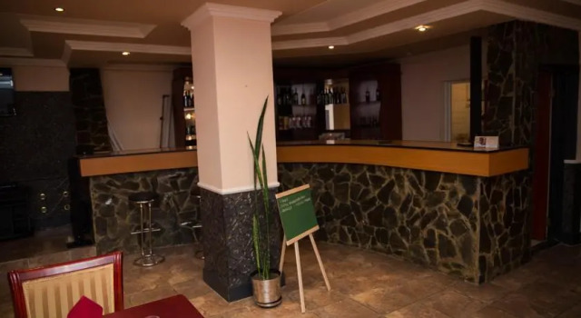 City Hotel