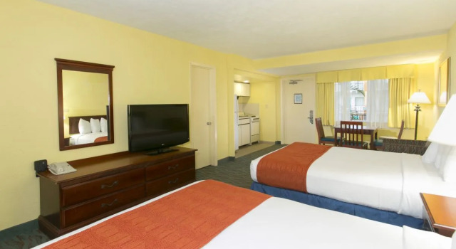 Четырёхместный номер Standard Perrys Ocean-Edge Resort
