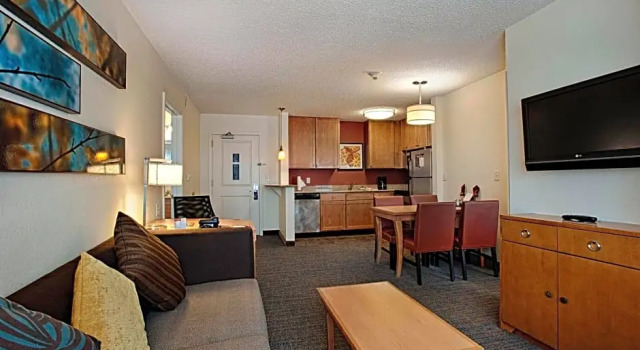 Четырёхместный люкс с 2 комнатами Residence Inn by Marriott Atlantic City Airport Egg Harbor Township