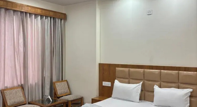 Camera Deluxe Hotel Himalayan Park