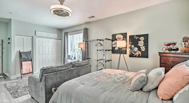 Centrally Located Studio w/ Pool in Myrtle Beach, Забронировать Апартаменты/квартира Апартаменты Южной Каролины, Апартаменты/квартира