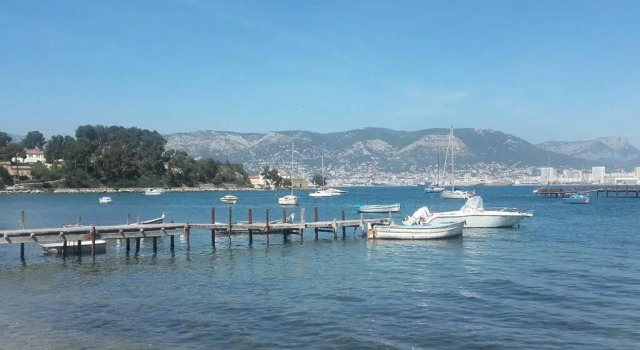 Saint-Mandrier-sur-Mer, ravissant T2 vue mer