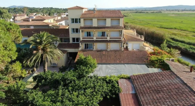 Hotel Riomar, Varaa Hotelli Hotellit Alt Empordà aamiaisella, Aamiainen