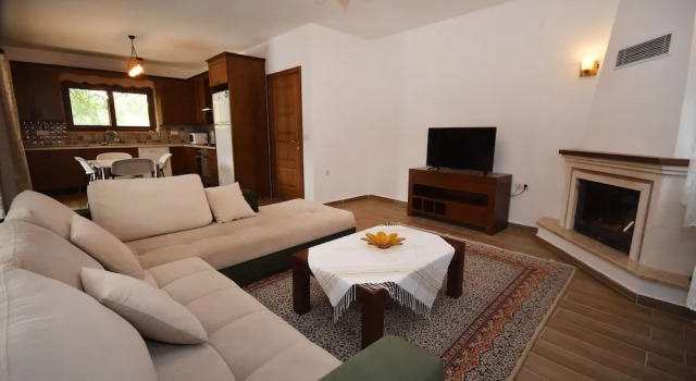 Villa Kandeger by Helaltatilvillari, Rezervovat Vila Hotely v Fethiye Area s bazénem, Bazén