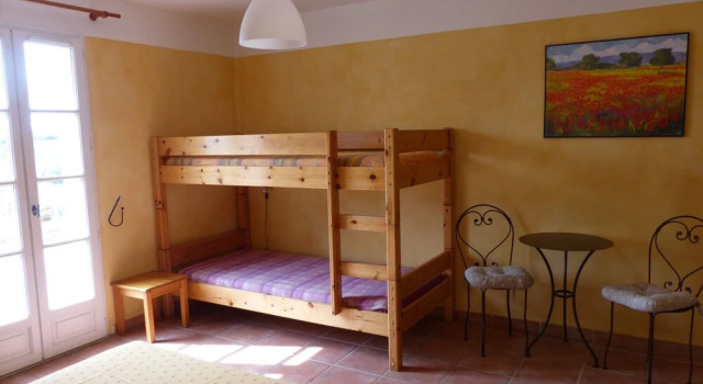 Коттедж с 4 комнатами La Ferme du petit Ségriès Bed and Breakfast