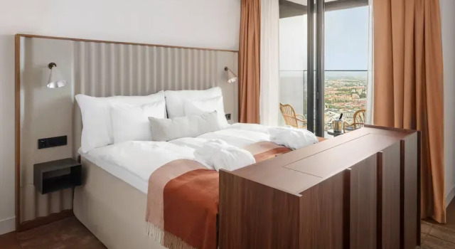 Номер Deluxe с балконом Clarion Hotel Karlatornet