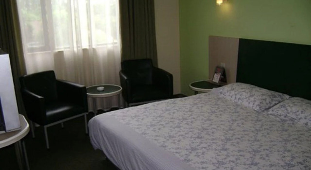 Motel 168 Shanghai Jiading Bole Road Branch, Varaa Motelli Jiading Shanghai