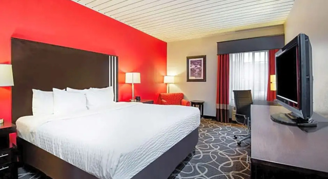 Номер Standard La Quinta Inn & Suites by Wyndham Elkview - Charleston NE