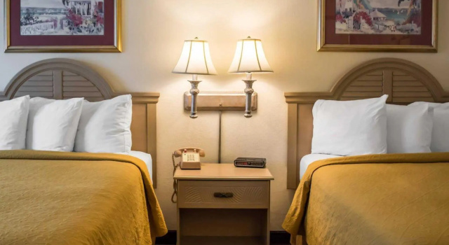Двухместный номер Standard Quality Inn & Suites Brooksville I-75-Dade City