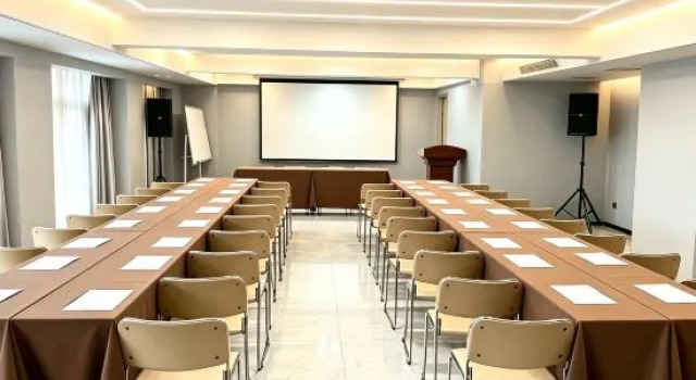 Dingnuo Hotel Luoyang (Yanshi Yaxin Lexiangmao Commercial Store)
