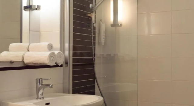 Четырёхместный семейный номер Standard Sure Hotel by Best Western Biarritz Aeroport