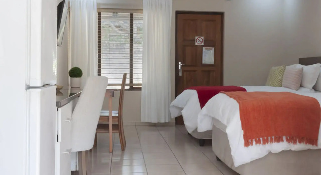 St. Lucia Safari Lodge, Забронировать Отель «постель и завтрак» Отели Maputaland 4 звезды, 4*