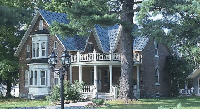 Manoir Sweetsburg, Rezervovat Hotel Hotely v Cowansville s parkováním, Parkování