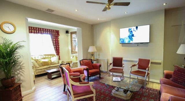 The Peacock Townhouse Hotel Kenilworth - Warwick, Забронировать Отель Отели Уорикшир с парковкой, Парковка