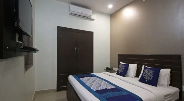OYO 7843 Hotel Comfort Inn, Забронировать Отель Отели штата Раджастхана 3 звезды, 3*