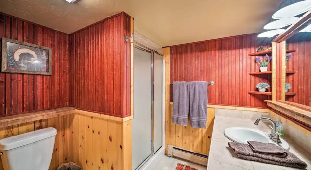 Secluded Retreat w/ Wood Stove, 11 Mi to Bozeman!, Book Hotel Gallatin Gateway Montana