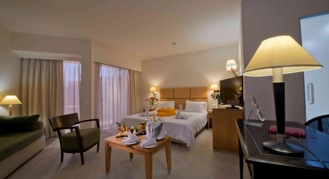 Minos Hotel