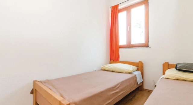 Beautiful Apartment in Biograd With 3 Bedrooms and Wifi