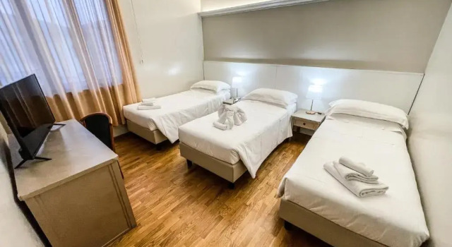 Трёхместный номер Standard Hotel Elefante