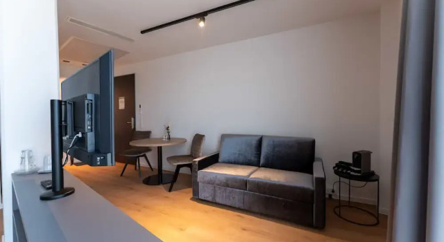 Frames Hotel GmbH, Забронировать Отель Мюльхайм-Керлих Долина Среднего Рейна