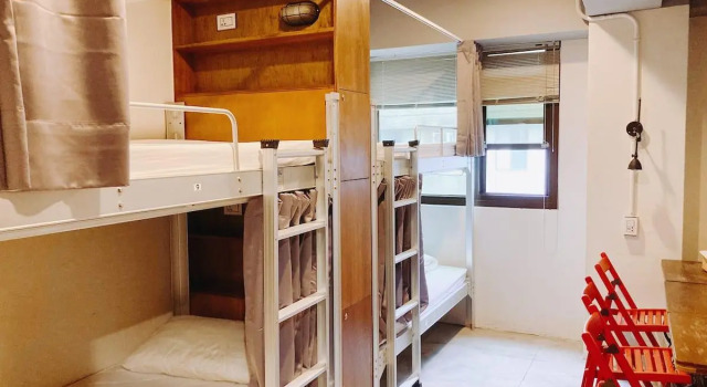 Cama em dormitório Le passage