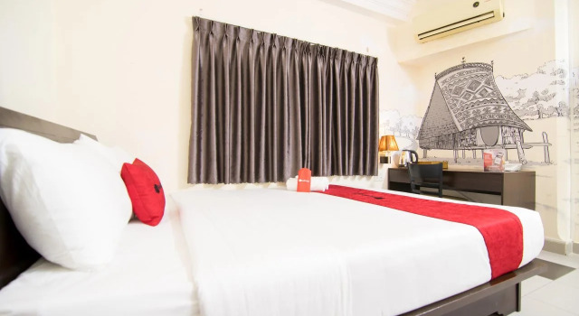 Honey House Hotel