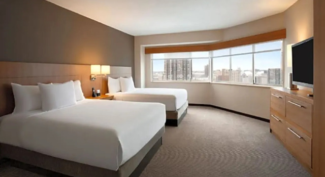 Четырёхместный люкс c 1 комнатой Hyatt Place Minneapolis/Downtown