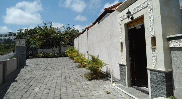Arya Residence
