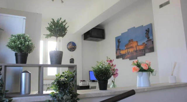 Roman Sunrise Rooms, Rezervovat Hotel Hotely v Lazio s parkováním, Parkování