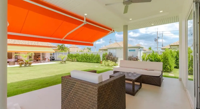 Modern 4 BR Pool & Tropical Garden MS-30